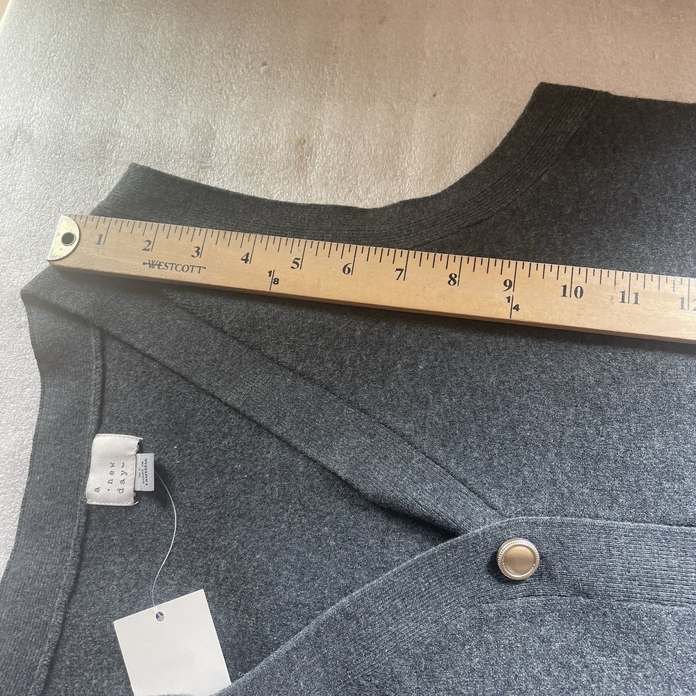 A New Day‎ Button Up Sweater Vest Women XL Charcoal Gray Sleeveless Knit Top - Picture 7 of 10